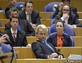 PVV spint garen bij crisisakkoord